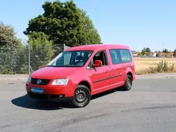 Rot Gebraucht 2010 VW Caddy Maxi Life Team Van / Kleinbus | 5.950 € (Fairer Preis)