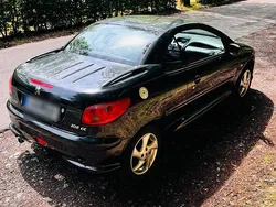 Schwarz Gebraucht 2003 Peugeot 206 CC Cabrio | 1.700 € (Fairer Preis)