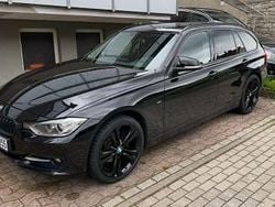 Schwarz Gebraucht 2014 BMW 320 Sport Line Kombi | 8.650 € (Guter Preis)