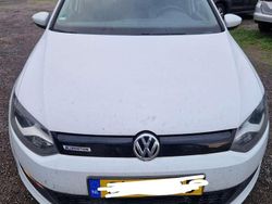 Weiß Gebraucht 2015 VW Polo Trendline Limousine | 4.500 € (Teuer)