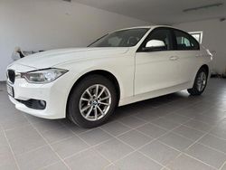 Schwarz Gebraucht 2015 BMW 320 Limousine | 12.090 € (Guter Preis)