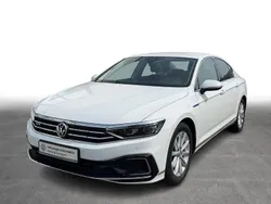 Pure white Gebraucht 2020 VW Passat GTE Limousine | 22.339 € (Guter Preis)