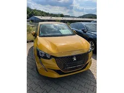 Lack gelb faro/typ aussenverkleidung metalliclackierung Gebraucht 2021 Peugeot e-208 Active Kleinwagen | 15.990 € (Fairer Preis)