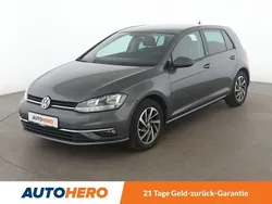 Grau Gebraucht 2018 VW Golf VII Sound Limousine | 15.260 € (Guter Preis)