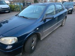 Blau Gebraucht 2000 Opel Astra Kleinwagen | 800 € (Superpreis)
