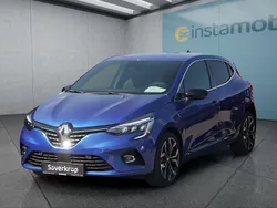 Blau Gebraucht 2023 Renault Clio V Kleinwagen | 18.499 € (Fairer Preis)