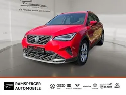 Rot (pure rot) Gebraucht 2024 Seat Arona FR SUV | 19.930 € (Guter Preis)