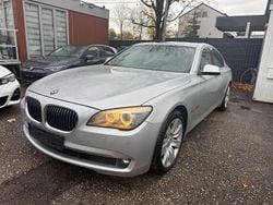 Silber Gebraucht 2012 BMW 730 Sport Line Limousine | 8.990 €