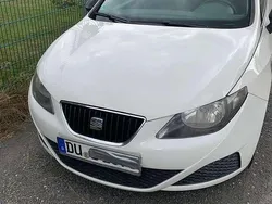 Weiß Gebraucht 2011 Seat Ibiza SC Kleinwagen | 1.750 € (Fairer Preis)