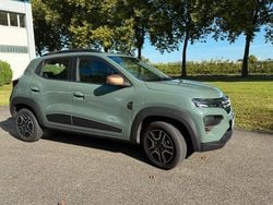 Grün Gebraucht 2023 Dacia Spring Extreme Kleinwagen | 12.499 € (Guter Preis)