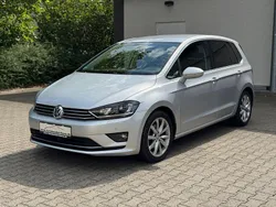 Silber Gebraucht 2014 VW Golf Sportsvan Highline Van / Kleinbus | 13.990 € (Fairer Preis)