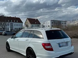 Weiß Gebraucht 2011 Mercedes C250 AMG line Kleinwagen | 10.500 € (Fairer Preis)