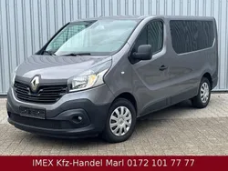 Grau Gebraucht 2016 Renault Trafic Expression Van | 17.390 € (Etwas zu teuer)
