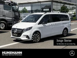 Arktikweiss Gebraucht 2024 Mercedes EQV300 Van / Kleinbus | 57.550 € (Etwas zu teuer)