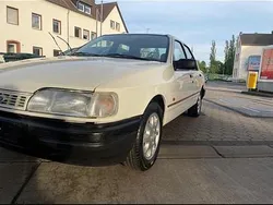Weiß Gebraucht 1990 Ford Sierra Limousine | 1.850 €