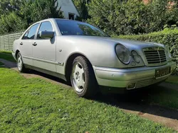 Silber Gebraucht 1999 Mercedes E240 Avantgarde Limousine | 3.500 € (Guter Preis)