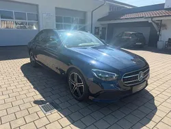 Blau Gebraucht 2021 Mercedes E220 Avantgarde Limousine | 33.900 € (Etwas zu teuer)