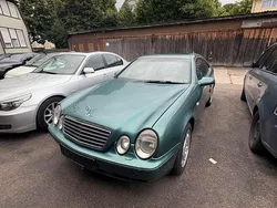 Grün Gebraucht 1998 Mercedes CLK320 Coupé | 2.950 €