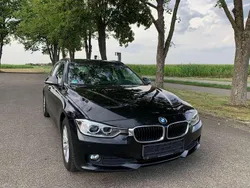 Black sapphire metallic Gebraucht 2013 BMW 318 Kombi | 7.950 € (Fairer Preis)