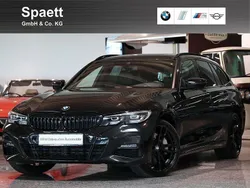 Saphirschwarz Gebraucht 2022 BMW 330 M Sport Kombi | 37.500 € (Fairer Preis)