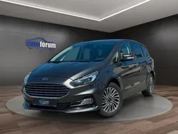 Grau Gebraucht 2021 Ford S-MAX Trend Van / Kleinbus | 24.990 € (Teuer)