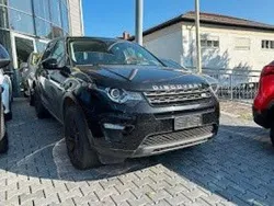 Schwarz (metallic) Gebraucht 2016 Land Rover Discovery Sport HSE SUV | 17.990 € (Teuer)