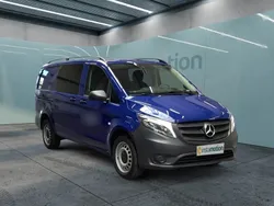 Blau Gebraucht 2024 Mercedes Vito Van / Kleinbus | 40.800 €