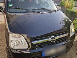 Schwarz Gebraucht 2004 Opel Agila Kleinwagen | 1.190 €