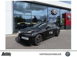 Nero vulcano metallic Gebraucht 2024 Alfa Romeo Giulia Premium Limousine | 48.990 € (Teuer)