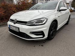 Weiß Gebraucht 2019 VW Golf VII Limousine | 16.500 € (Fairer Preis)