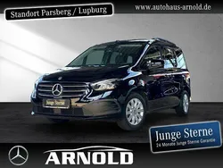 Schwarz (loparitschwarz) Gebraucht 2024 Mercedes 180 Progressive Limousine | 28.899 € (Fairer Preis)