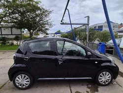Schwarz Gebraucht 2009 Toyota Aygo Kleinwagen | 3.000 € (Fairer Preis)