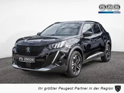 Schwarz / perla nera schwarz (metallic) Gebraucht 2021 Peugeot e-2008 GT SUV | 17.500 € (Guter Preis)