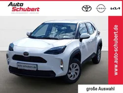 Weiss Neu 2025 Toyota Yaris Cross Business Edition SUV | 24.870 €