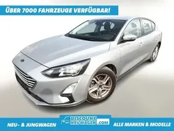 Polar silber metallic Gebraucht 2019 Ford Focus Cool & Connect Limousine | 13.923 € (Guter Preis)