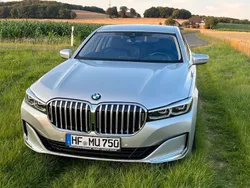Silber Gebraucht 2019 BMW 750 Limousine | 48.900 € (Superpreis)