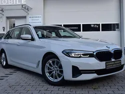 Weiß Gebraucht 2022 BMW 520 Kombi | 23.999 € (Fairer Preis)
