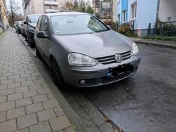 Grau Gebraucht 2008 VW Golf V Kleinwagen | 1.800 € (Guter Preis)