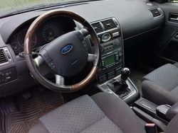 Gebraucht 2007 Ford Mondeo Kombi | 1.100 €