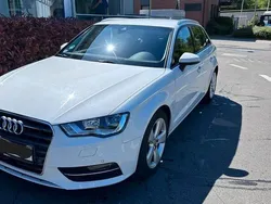 Weiß Gebraucht 2015 Audi A3 Sportback Ambition Limousine | 12.200 € (Guter Preis)