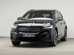 Blackmagic perleffekt met. Gebraucht 2024 Skoda Enyaq iV SportLine SUV | 47.985 €