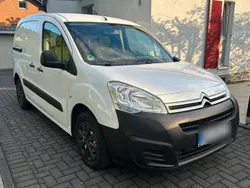 Weiß Gebraucht 2017 Citroën Berlingo Business Class Van / Kleinbus | 6.400 € (Fairer Preis)