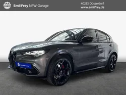 Grau Gebraucht 2023 Alfa Romeo Stelvio Veloce SUV | 43.950 € (Etwas zu teuer)