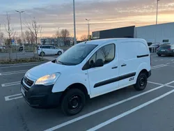 Weiß Gebraucht 2017 Peugeot Partner Van / Kleinbus | 9.200 € (Fairer Preis)