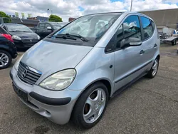 Silber Gebraucht 2003 Mercedes A140 Elegance Kleinwagen | 2.000 €