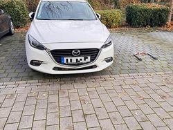 Weiß Gebraucht 2018 Mazda 3 Limousine | 9.900 € (Guter Preis)