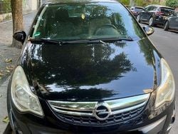Schwarz Gebraucht 2011 Opel Corsa Kleinwagen | 2.700 € (Guter Preis)