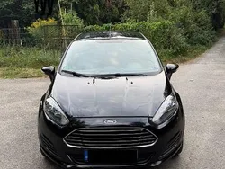 Schwarz Gebraucht 2014 Ford Fiesta Kleinwagen | 3.999 € (Fairer Preis)