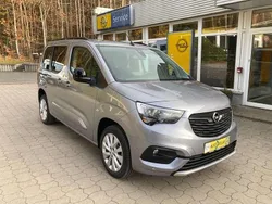 Kontrast grau Gebraucht 2023 Opel Combo Ultimate Van / Kleinbus | 29.990 €
