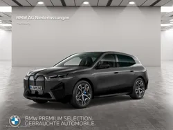 Grau Gebraucht 2022 BMW iX Sport Line SUV | 69.905 € (Fairer Preis)